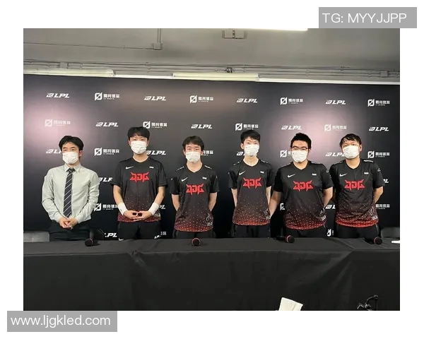 电竞新闻赛后复盘V5与JDG对决分析揭示双方实力差异与未来发展潜力